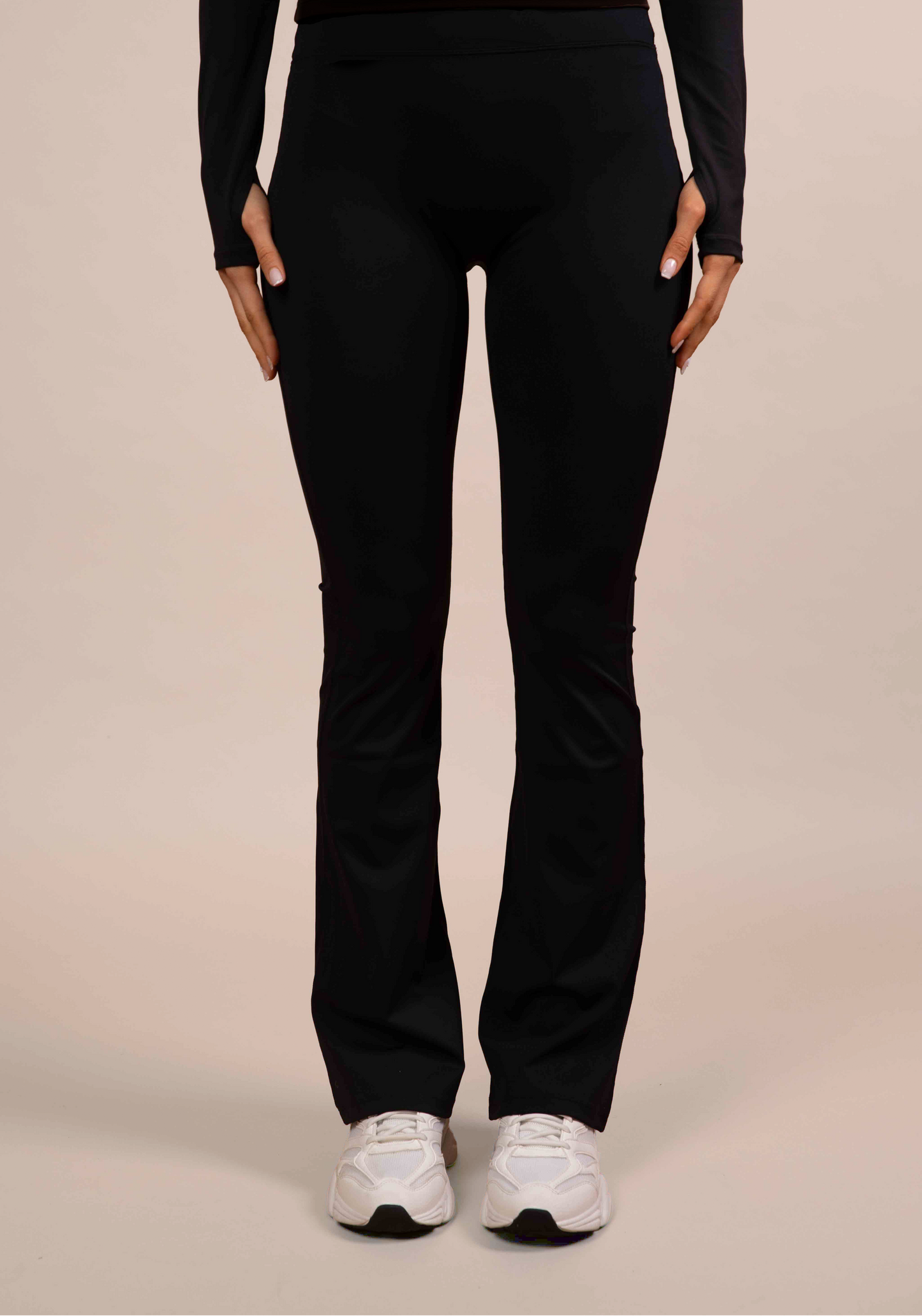 Essential Flared Leggings